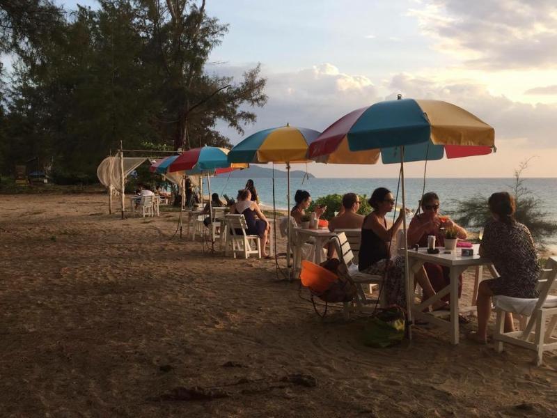 Micky Monkey Beach At Maikhao Beach Hotel Mai Khao Exterior photo